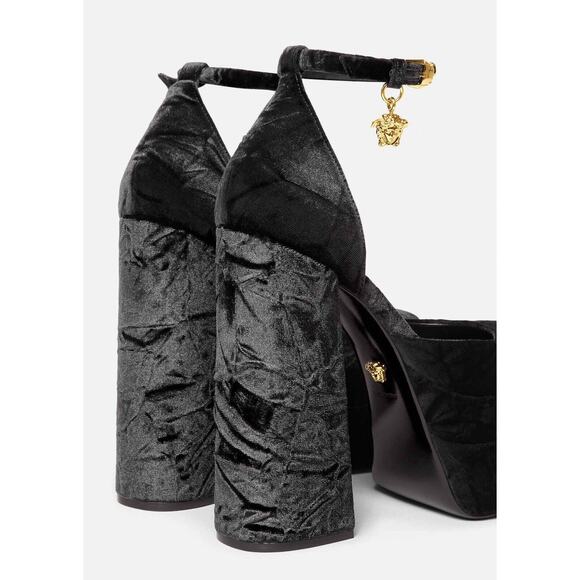 Versace Aevitas Platform Pumps EU 39/ US 9 Black Velvet Shoe Crystal NIB $1,575 - Picture 4 of 15